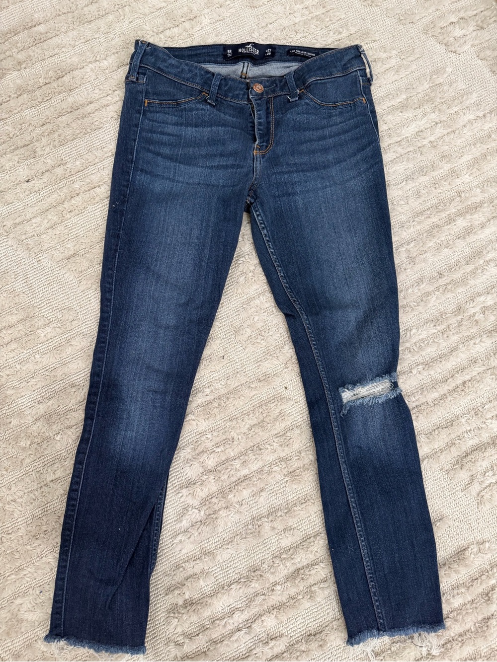 Hollister Women's Dark Blue Ripped Skinny Jeans